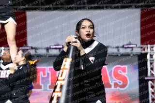 Hutto High School Intermediate Varsity Crowd Performance
