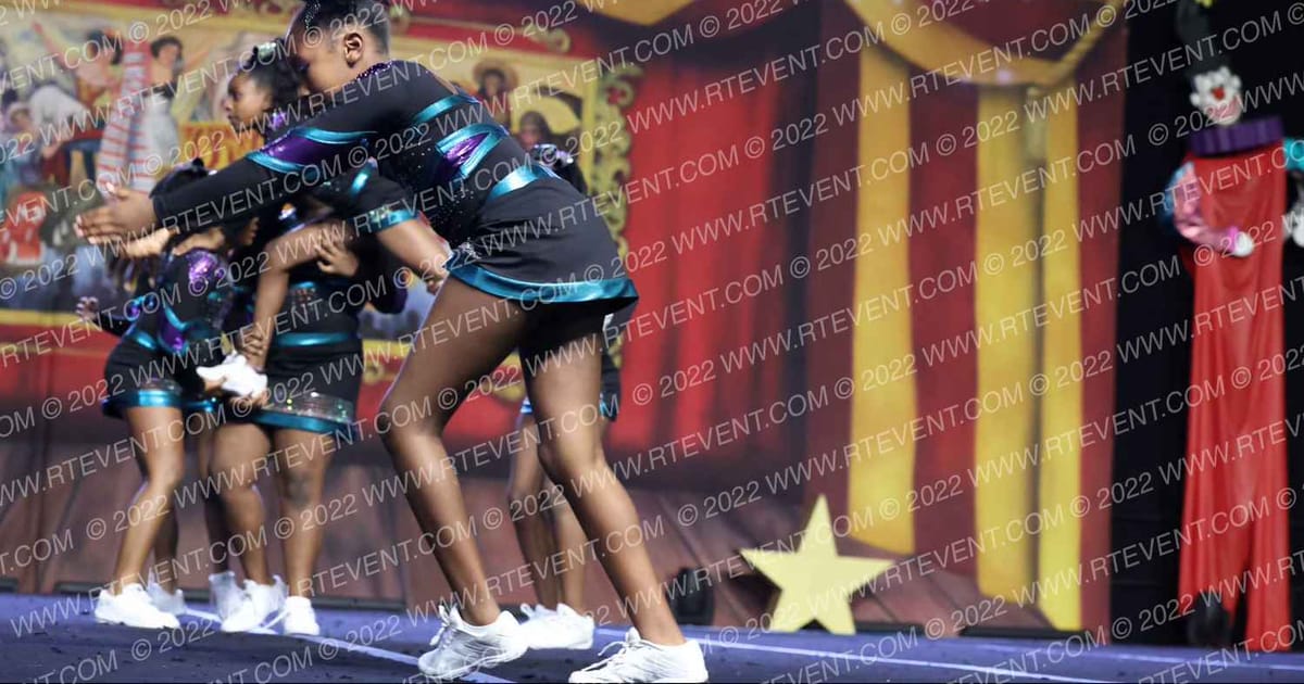 Platinum Elite Allstars Glitter Girls · Battle under the Big Top