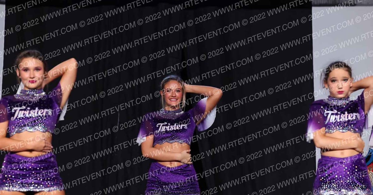 Knoxville Twisters Ice Queens and King · Battle under the Big Top