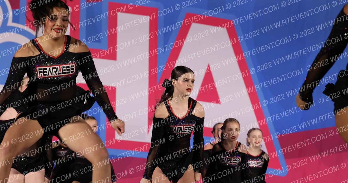 Cheaha Cheer and Tumble Smoke · Gatlinburg Showdown