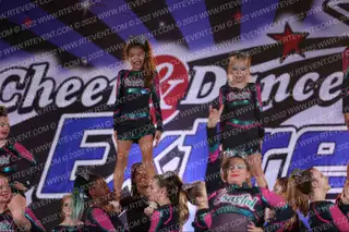 FAME Midlo Divas