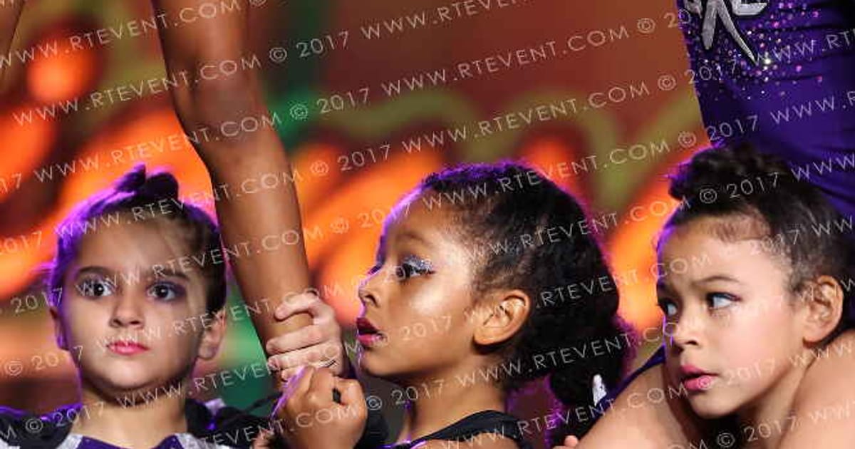 FullOut Xtreme Cheer Amethyst · Cash Bash Showdown DI DII
