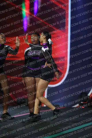 On Pointe' Cheer Throne