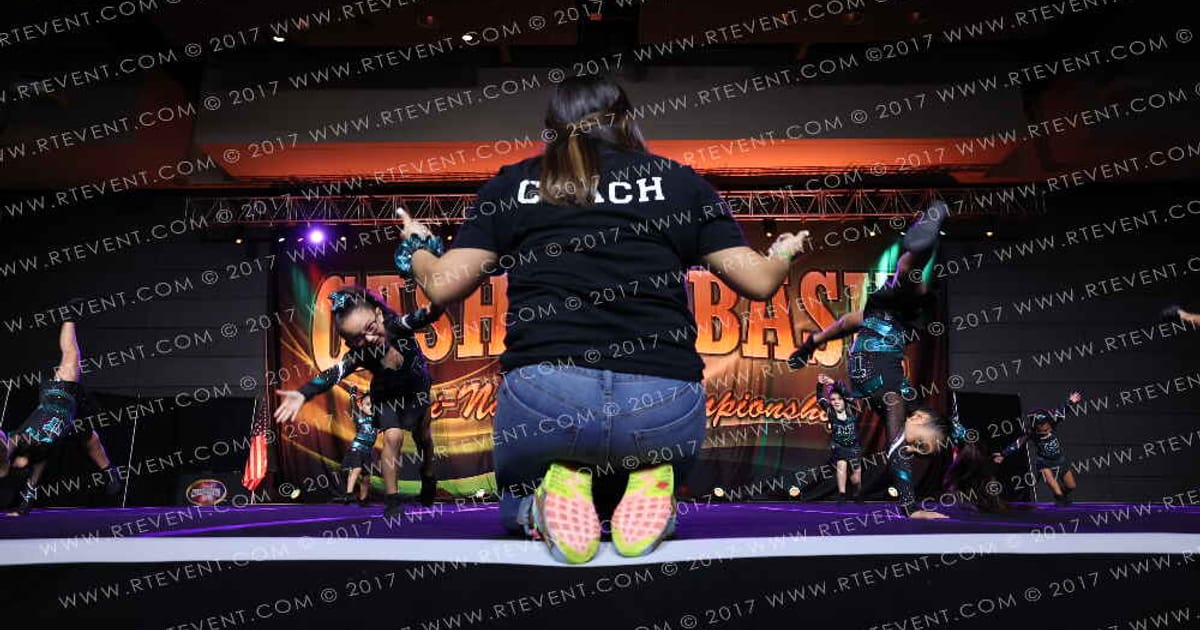 Top Notch Tumble Bombshells · Cash Bash Showdown DI DII