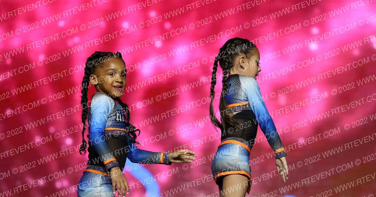 Ultimate Cheer Lubbock Royal Girls · Encore Houston