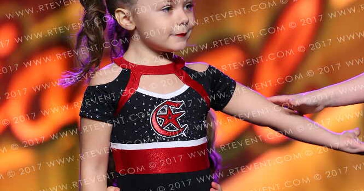Caliber Cheer Starz Little Dippers · Cash Bash Showdown DI DII