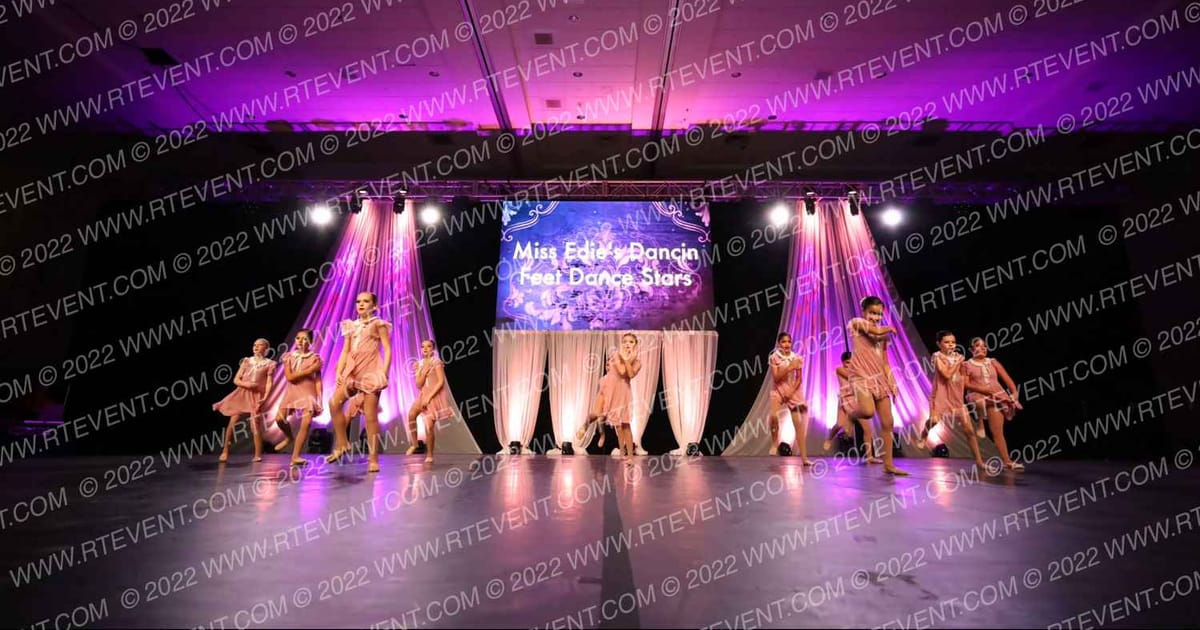 Miss Edie's Dancin Feet Dance Stars Mini · Holiday Spectacular Dance
