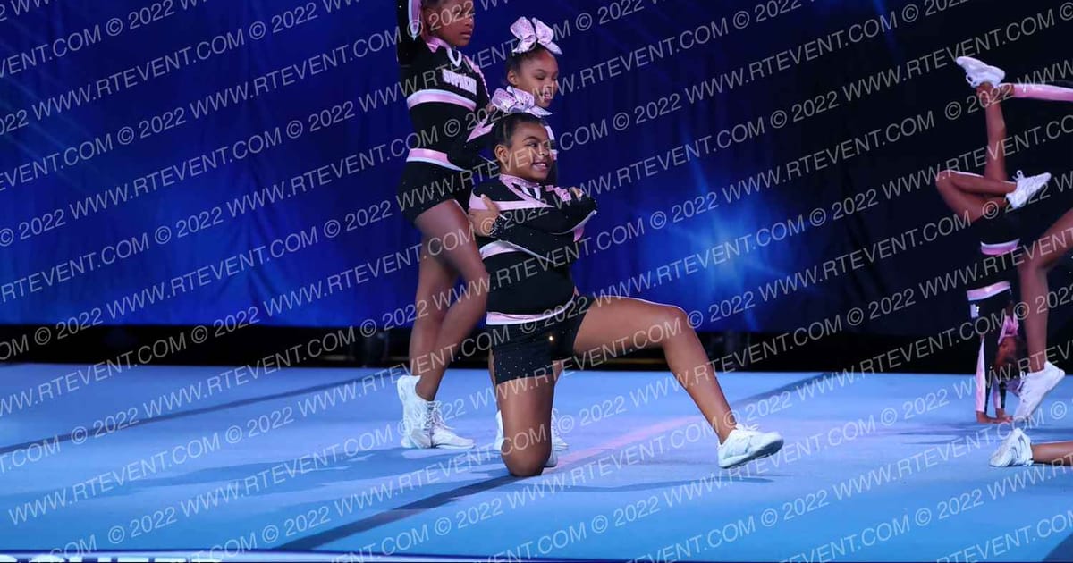 Cheer Supreme Allstars Queens · Southern Crown