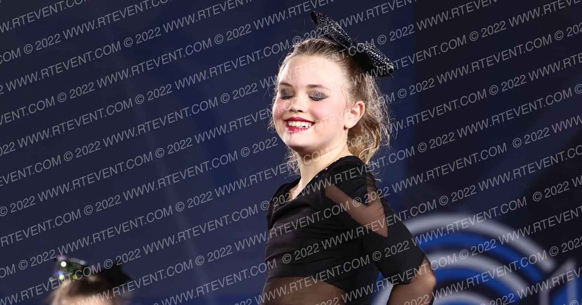 Meadowview Cheer Onyx · THE CHEER TOUR PIGEON FORGE