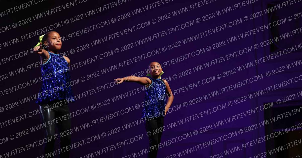 Sparklz Cheer and Danz Sapphirz Pee Wee Rec · Holiday Spectacular Dance