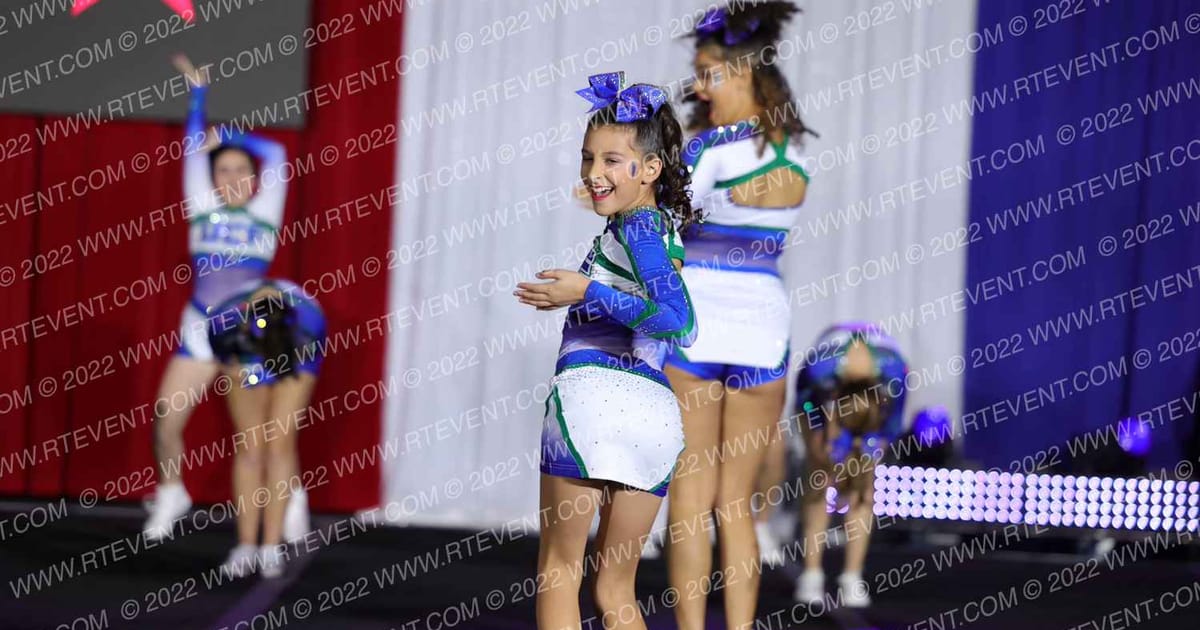 University Cheer Force Hail · CHAMPS Grand Nationals DIDII