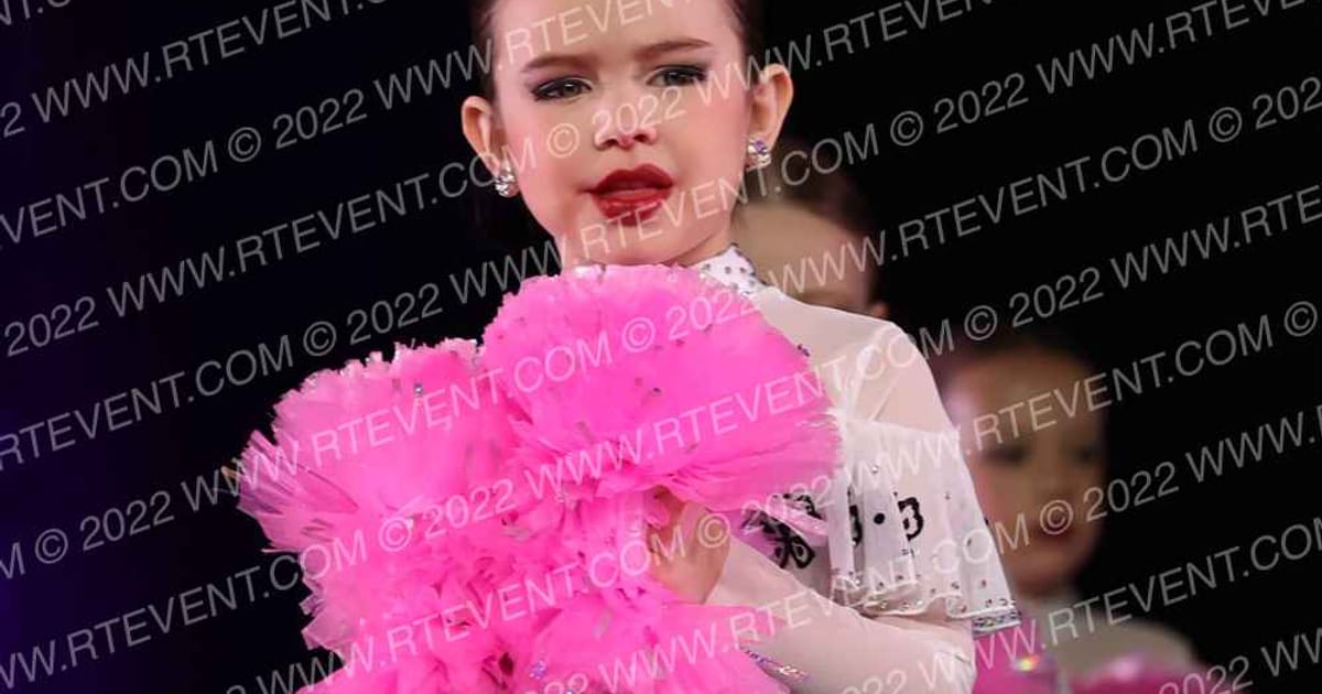 Dancin Bluebonnets Tiny Prep Pom · The GROOVE at Encore