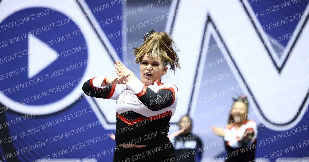 VISTA CHEER JUNIOR VARSITY · ARENA Holiday Showcase