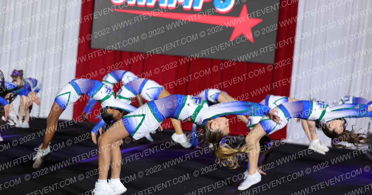 University Cheer Force Flash · CHAMPS Grand Nationals DIDII