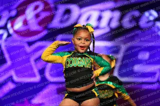 Cougars Competitive Cheer Showcatz