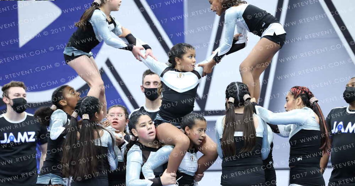 FULLERTON BEARS BLACK · Palms Pyramids