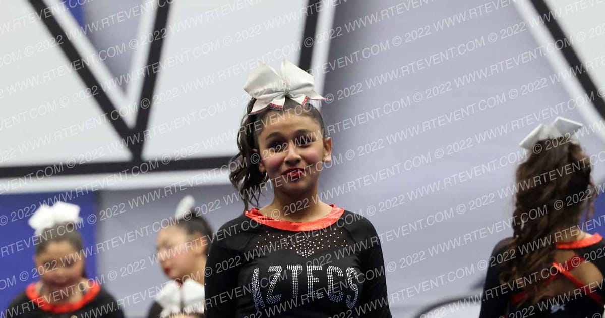 SOUTH GATE AZTECS CHEER 10U JR PEEWEE · ACC NORTH Holiday Showcase