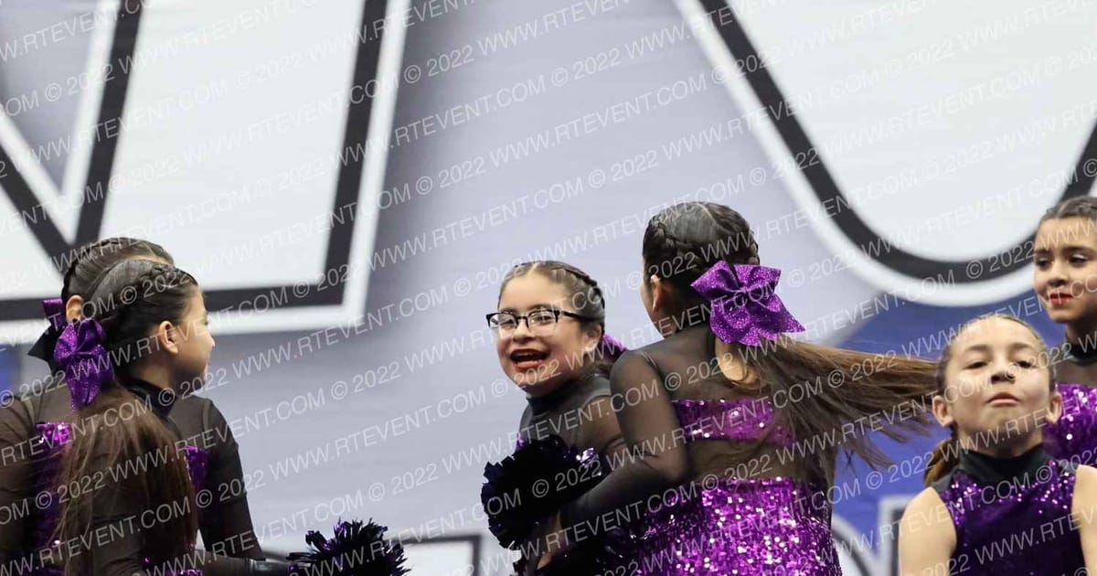 FIREBAUGH FALCON CHEER PEEWEES · ACC NORTH Holiday Showcase
