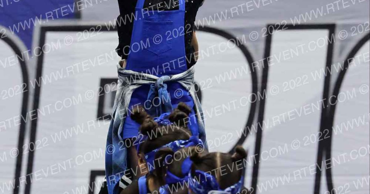 FIREBAUGH FALCON CHEER MIGHTY MITES · ACC NORTH Holiday Showcase