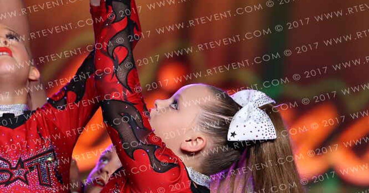 Cheer Town USA White Ignite · Cash Bash Showdown DI DII