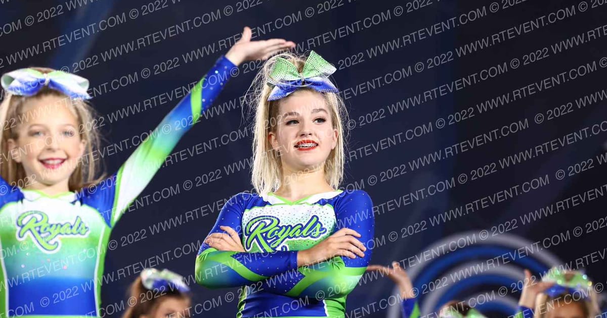 Alpha Extreme Cheer Monarchs · THE CHEER TOUR PIGEON FORGE