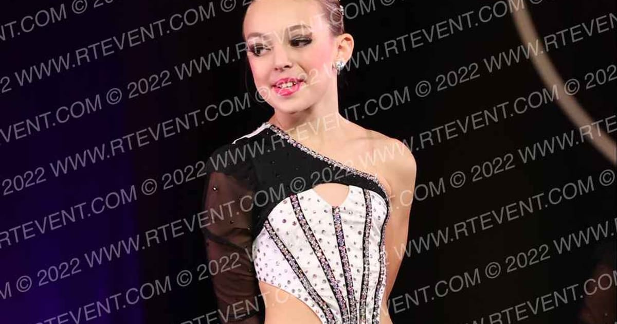 Star Steppers Dance Mini Elite Pom · The GROOVE at Encore