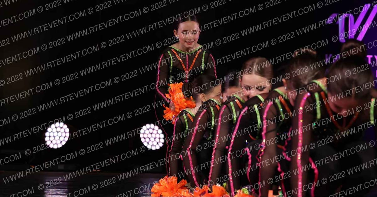 Dancin Bluebonnets Mini - Pom · The GROOVE at Encore