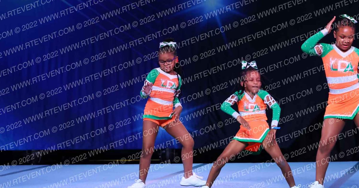 Lowery Divas Academy LDA Diamond Divas · Southern Crown