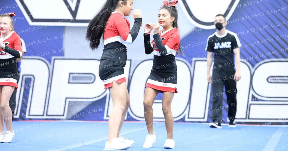 MURRIETA VALLEY POP WARNER LIGHTNINGHAWKS · Palms Pyramids