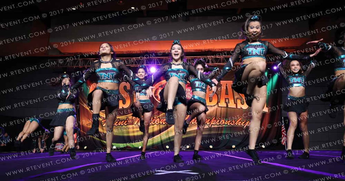 Top Notch Tumble Smoke · Cash Bash Showdown DI DII