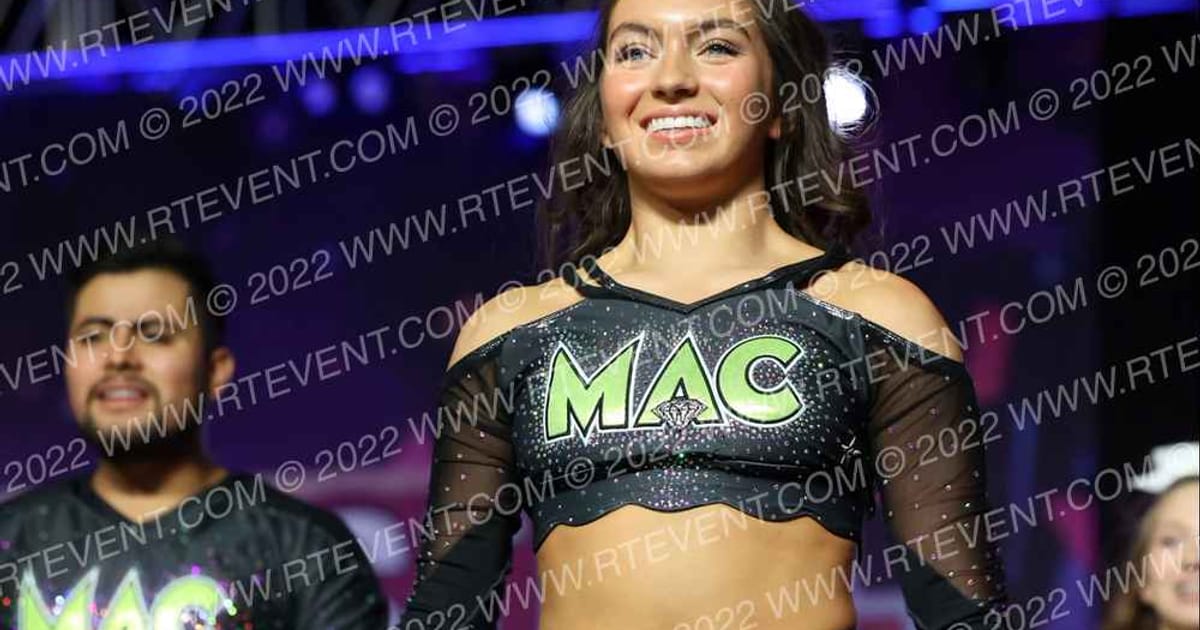 Modern American Cheer Platinum · Encore Houston