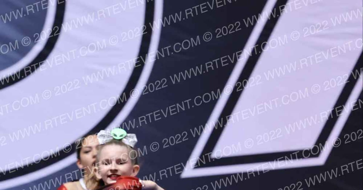 REVOLUTION SPORTS CENTER ZODIAC · ARENA Holiday Showcase