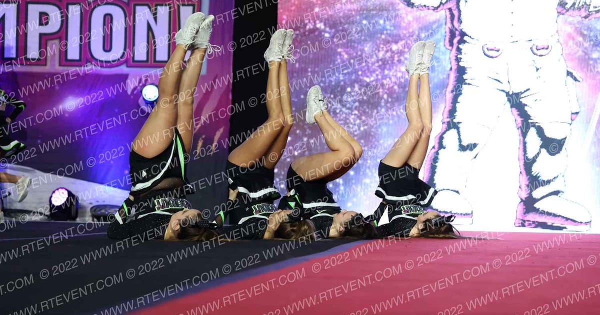 KO Cheer Lady Jabs · Encore Houston