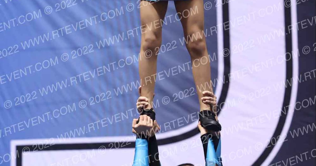 MAYANS CHEER AND DANCE BLACK ONYX · ARENA Holiday Showcase