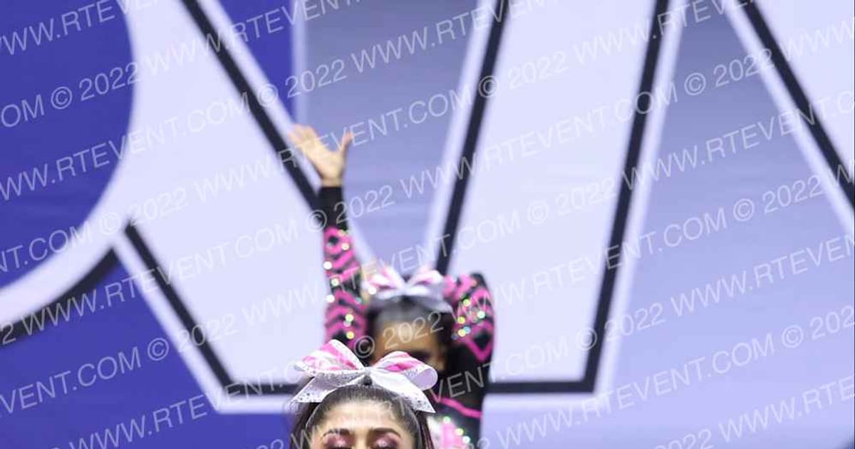 CCA CASHMERE · ARENA Holiday Showcase
