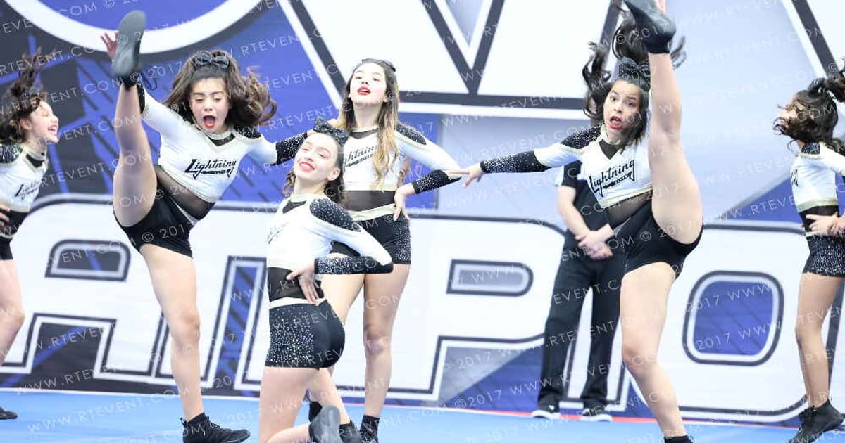 LIGHTNING ELITE LADY LIGHTNING · Palms Pyramids
