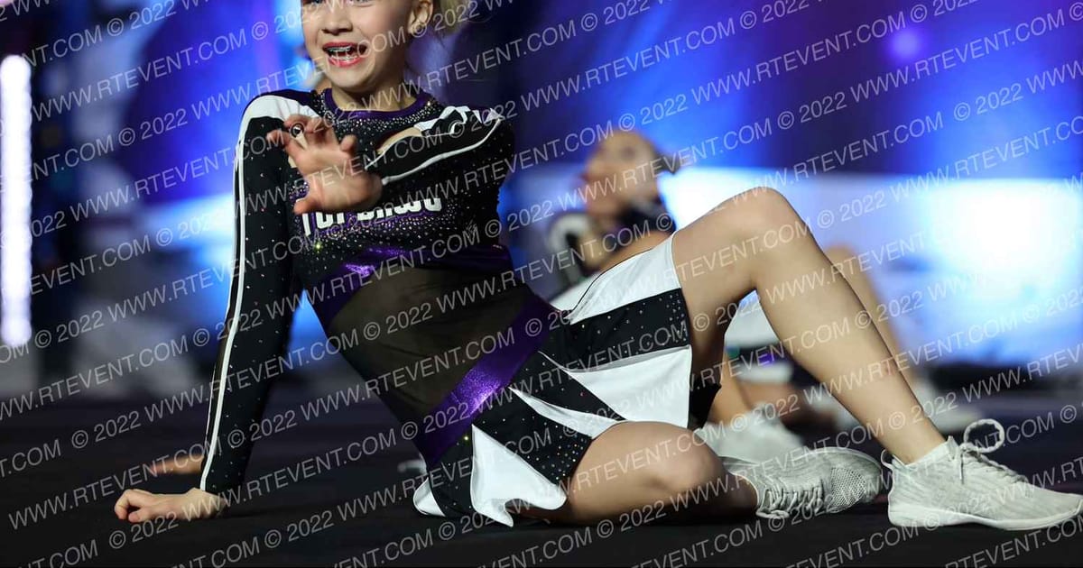 Top Dawg Cheer & Tumbling Wolf Pack · Encore Houston