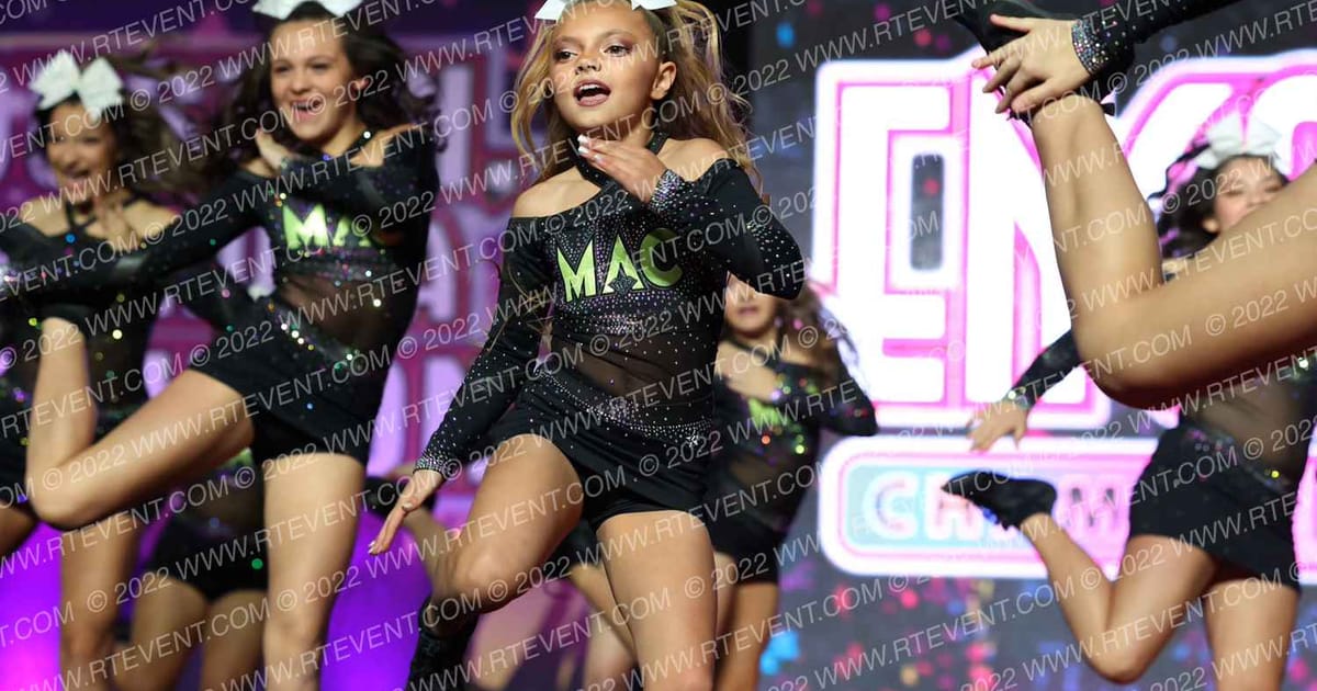 Modern American Cheer Black · Encore Houston