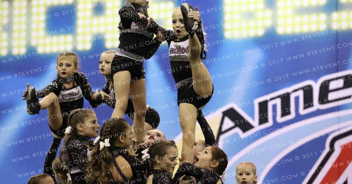 Legends Cheer Academy II Green Hearts · Americas Best Indy Challenge