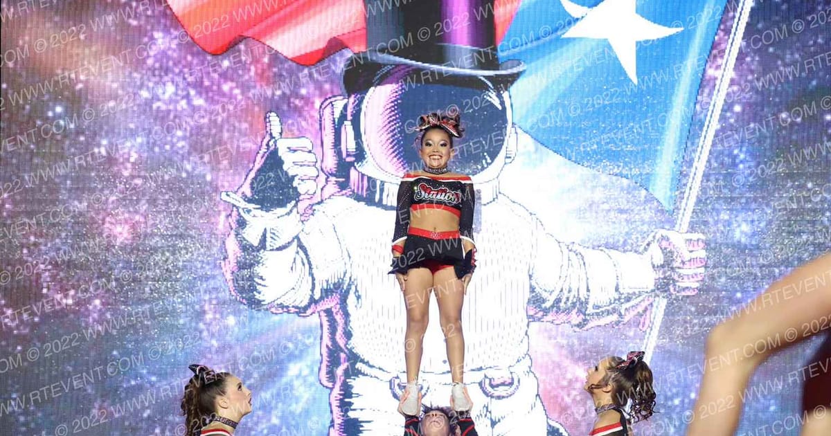 Cheer Station Flyers · Encore Houston