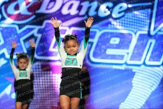 Cheer Extreme DMV Sparklers