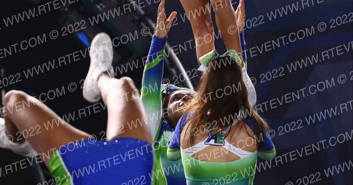 Alpha Extreme Cheer Monarchs · THE CHEER TOUR PIGEON FORGE