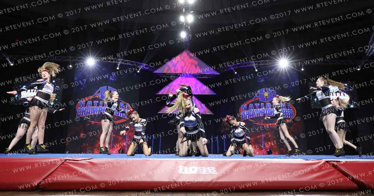 Midwest Royals Girl Fight · Americas Best Kansas City Grand Nationals