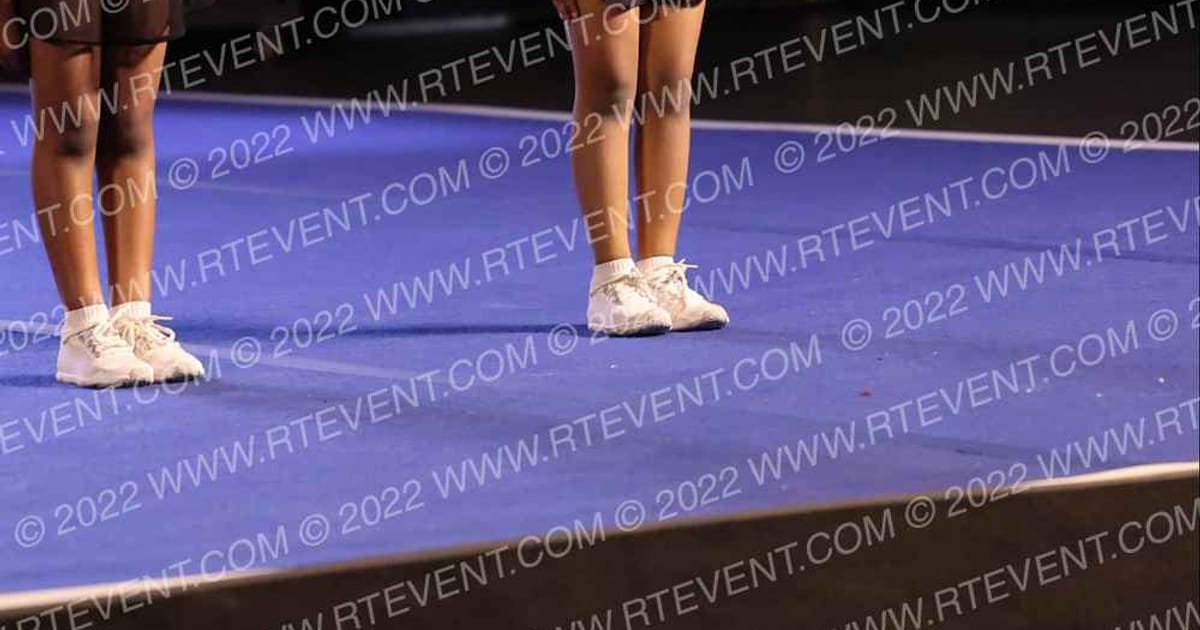 Charlotte Ultimate Cheer Tiara · Universal Spirit Concord Challenge DIDII