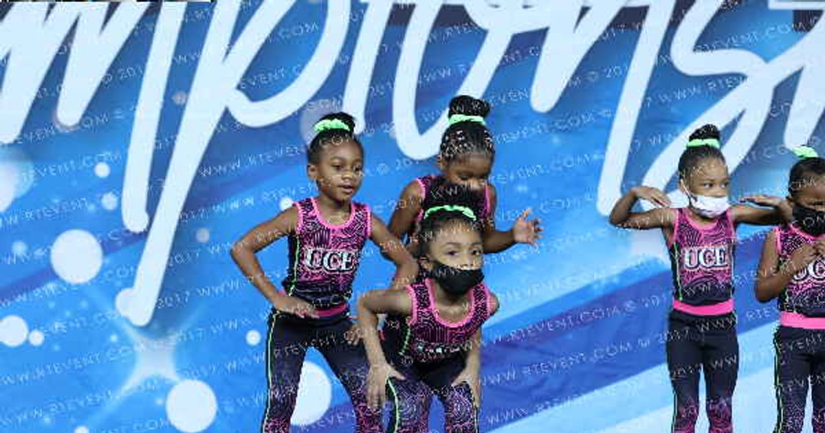 Universal Cheer Experience Flames · ECC Big Bid Huntsville