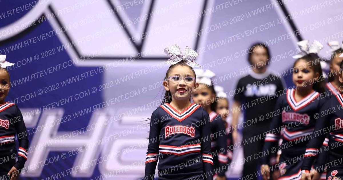 EAST LA BULLDOGS JR GREMLINS · ARENA Holiday Showcase