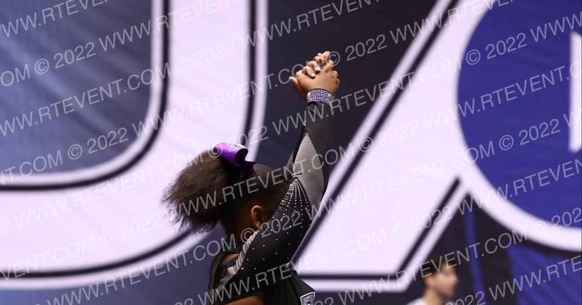 PRESTIGE CHEER VORTEX · ARENA Holiday Showcase