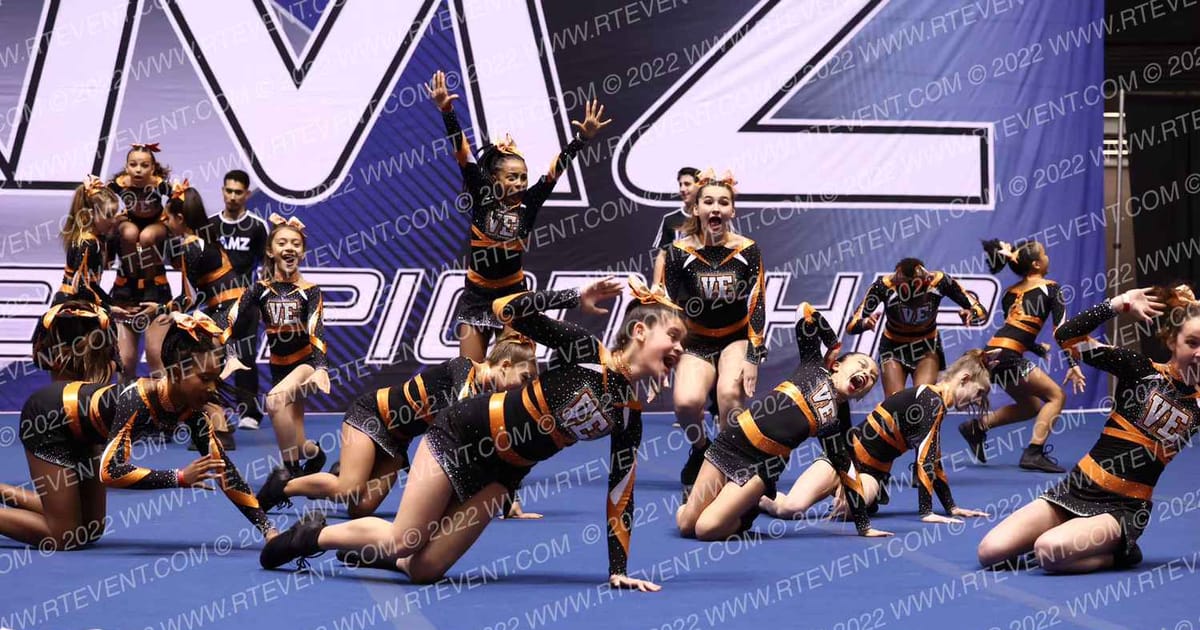VACAVILLE ELITE ORANGE CREW · ARENA Holiday Showcase