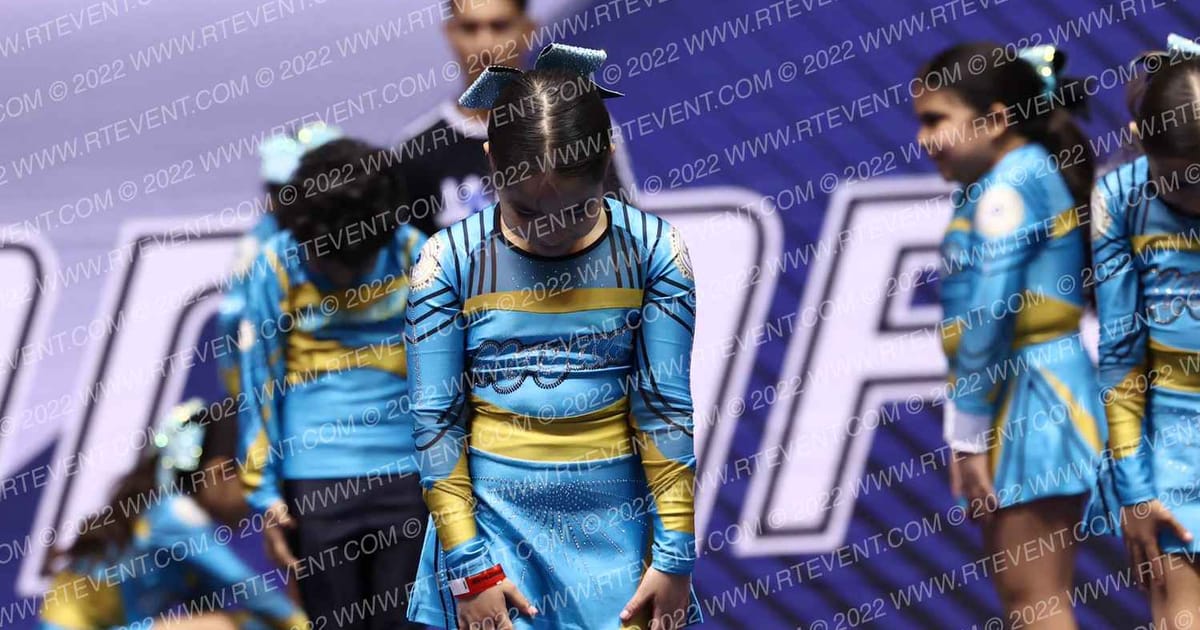 MAYANS EMERALD DIVAS · ARENA Holiday Showcase