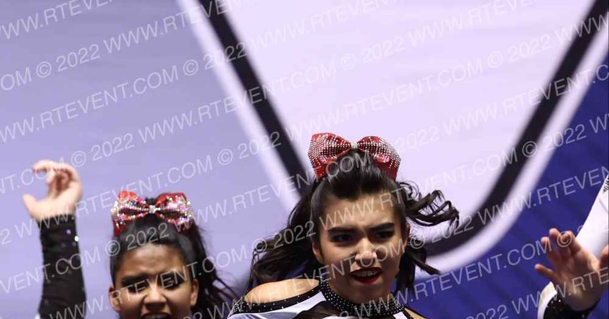 VOLTAGE XTREME CHEER VOGUE · ARENA Holiday Showcase